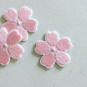 Toppa termoadesiva con fiore di ciliegio Sakura, distintivo floreale rosa, toppa floreale, ricamo fai da te, applicazione ricamata, toppa decorativa, fiore di ciliegio