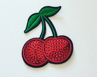 Patch thermocollant à paillettes de cerises rouges, badge à paillettes de cerise, badge de fruits pétillants, broderie DIY fruitée bling, applique à paillettes de cerises