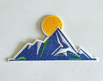 Parche de montaña, insignia de camping de montaña, parche de paisaje de montañismo, aplique de arte, aplique bordado, regalo para amantes del senderismo en la naturaleza