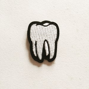 Tooth Iron-On Patch, Dentist Tooth Badge, Dental Nurse Badge, DIY Embroidery, Embroidered Applique, Pop Culture Gift, Doctor/Nurse Gift