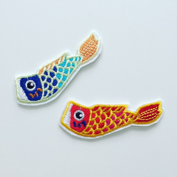 Pièce thermocollante carpe japonaise, insigne carpe koï, insigne poisson japonais, broderie à faire soi-même, appliqué brodé, cadeau poisson koï - Lot de 2