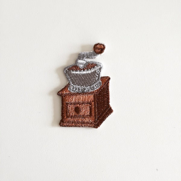 Retro Coffee Grinder Iron-On Patch, Vintage Coffee Mill Badge, Coffee Lover Patch, DIY Embroidery, Embroidered Applique, Coffee Lover Gift