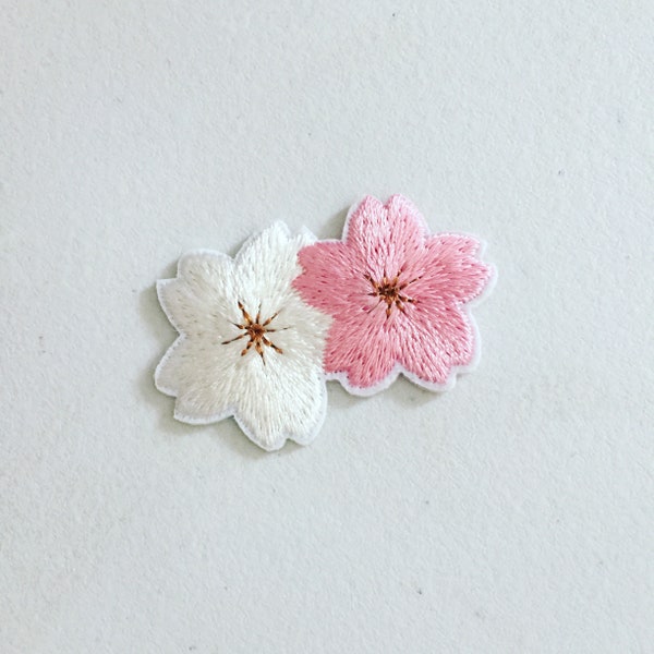 Doppelte Sakura Blume Aufnäher, Kirschblüte Abzeichen, Japanischer Blumen Aufnäher, DIY Stickerei, Gestickte Applikation, Blumiger Aufnäher