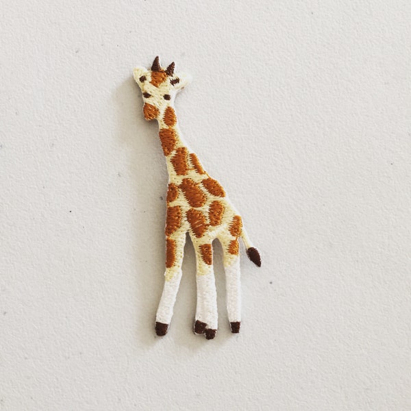 Tiny Giraffe Iron-On Patch, Safari Animal Badge, Decorative Patch, DIY Embroidery, Embroidered Applique, Applique Motif, Giraffe Lover Gift