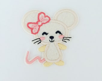 Patch thermocollant de souris à arc rose, badge de souris girly, patch décoratif animal, broderie DIY, applique de souris brodée, cadeau de fille de souris