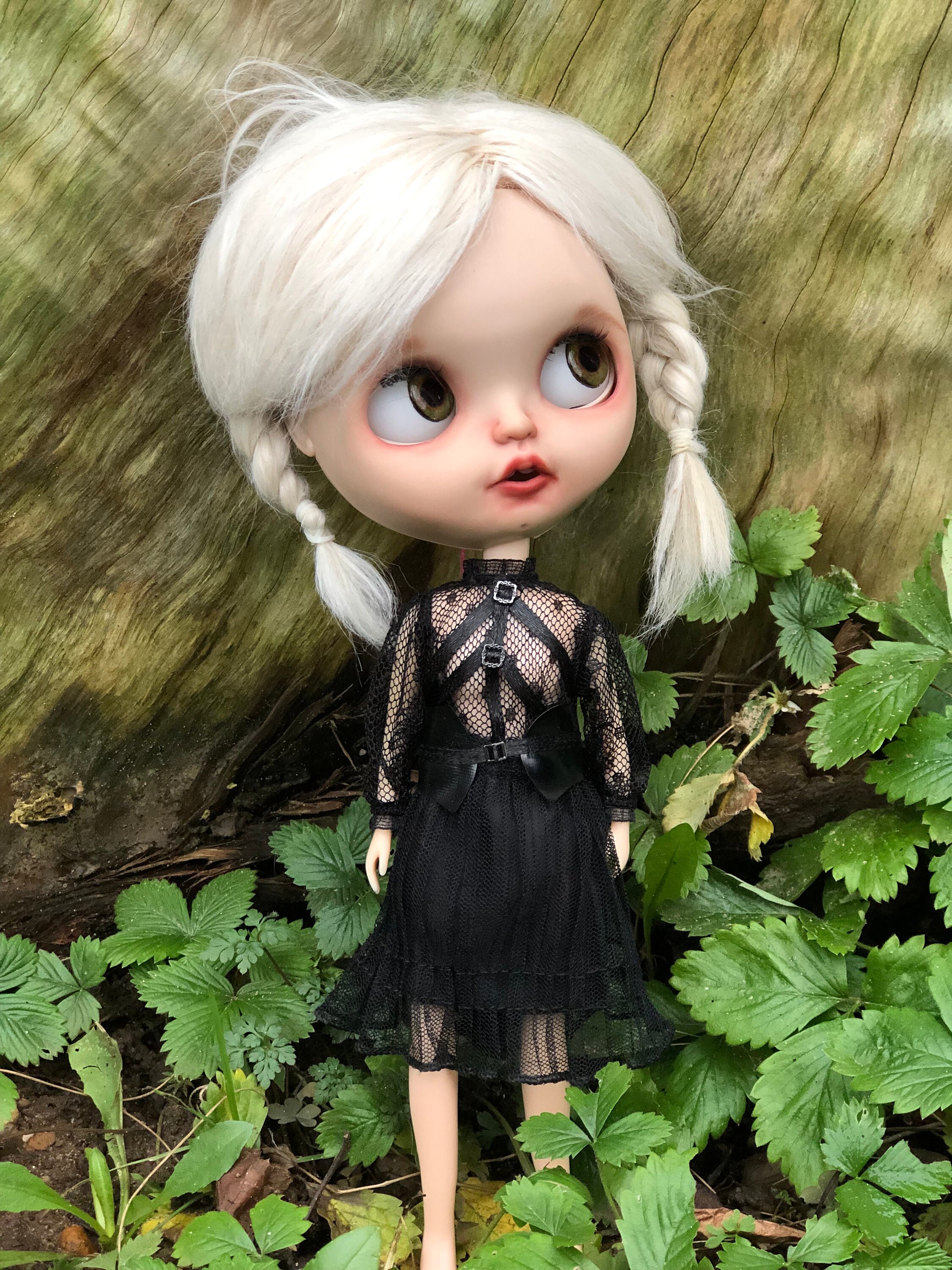 Blythe doll gothic on sale