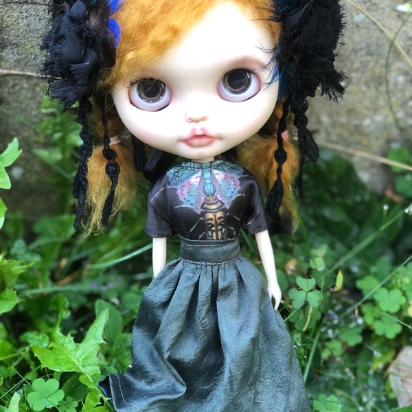 Three piece Blythe outfit, butterfly print top, long olive skirt and black ribbon headpiece for 12” Blythe