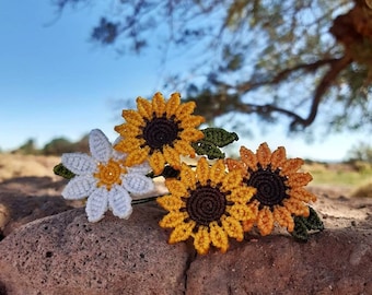 Sunflower and Daisy macrame bracelet, cute yellow flower jewelry, spring wristband.