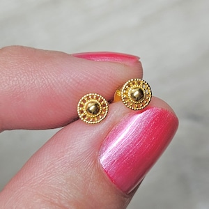 Gold Filigree Small Stud Sterling Silver * Feminine jewellery * Gold stud * Boho stud