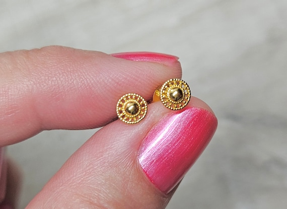 Gold Filigree Small Stud Sterling Silver * Feminine jewellery * Boho stud