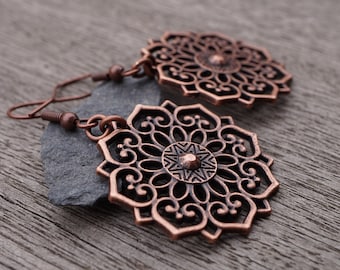 Rot Kupfer Filigrane Blumen Mandala Ohrringe, Boho, Etnic, Oriental, Festival
