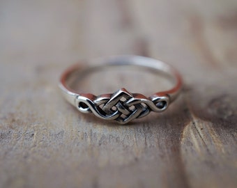 Delicate Celtic Sterling Silver Knot Ring, Size N/7, Wiccan,Pagan, Promise ring, Viking jewellery, gift for her