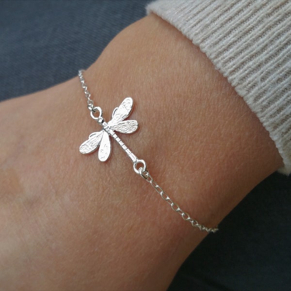 Dragonfly Sterling Silver Dainty Bracelet * * Bonne chance * Bijoux de liberté * Cadeau pour elle