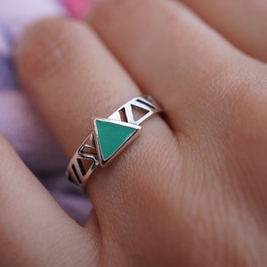 Triangelring i sterlingsilver, Boho ring L, N, P /6, 7, 8 Chic, Present till henne, Boho smycken