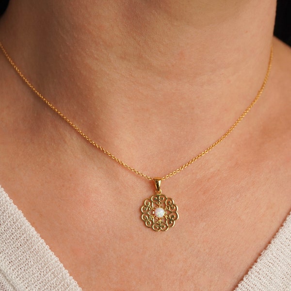 Gold Small Mandala Necklace * Gold filled necklace * Dainty Feminine Necklace * Gift for her