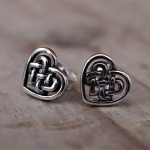 Orecchini a bottone con nodo a forma di cuore celtico in argento sterling, orecchini Wiccan, Pagani, Promise, gioielli vichinghi, regalo per lei
