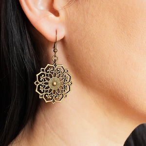 Bronze Filigree Flower Mandala Dangle Earrings, Boho, Etnic, Oriental, Festival