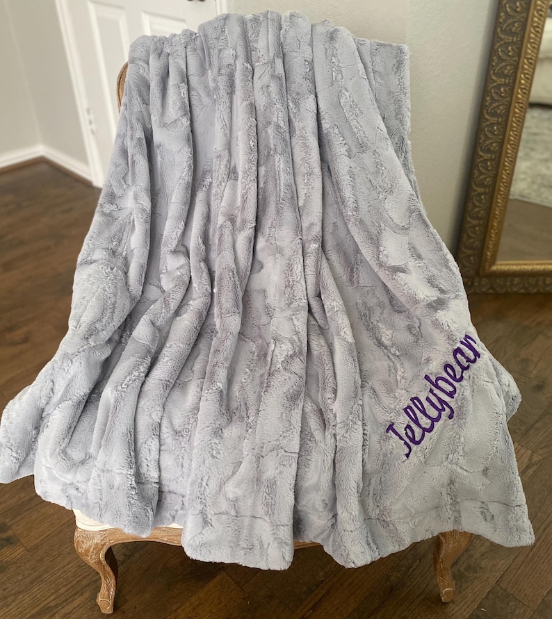 SweetMinkyBoutique Throw Blanket - Thumbnail 4