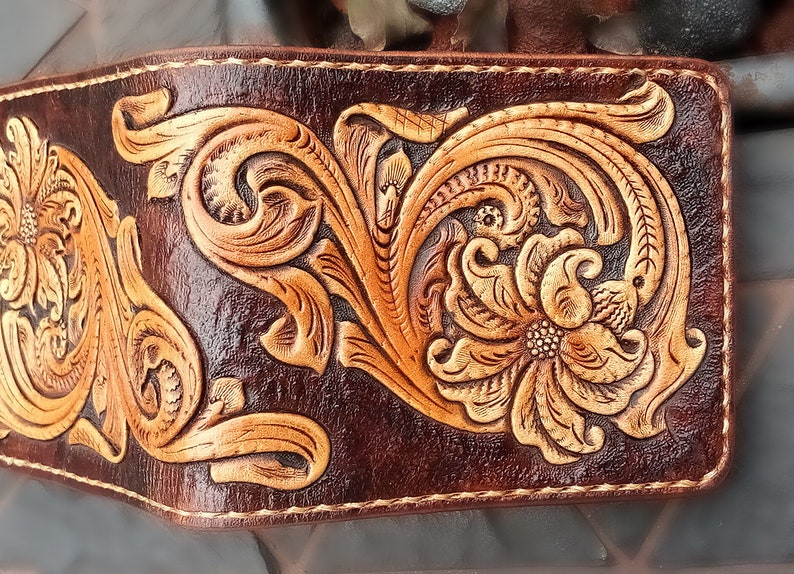 Tooled billfold wallet hand carved leather Sheridan style SP_C | Etsy