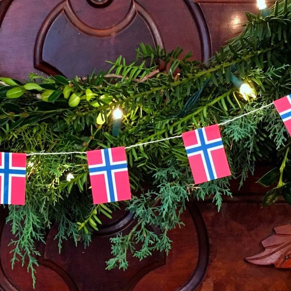 Norway Flag Garland - Small Handmade Indoor Decoration - Paper - 6 feet