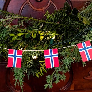 Ghirlanda bandiera Norvegia - Fatta a mano - Piccola - Carta - 6 piedi - Decorazione per interni