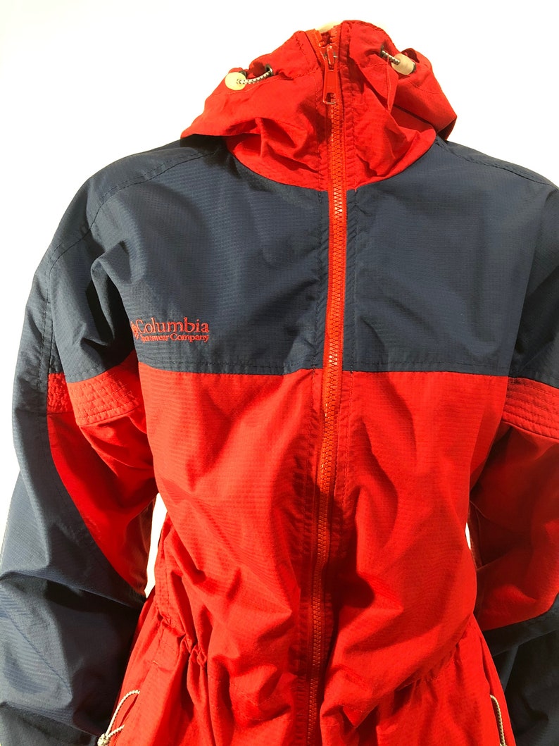 color block vintage red Columbia jacket lightweight jacket navy blue