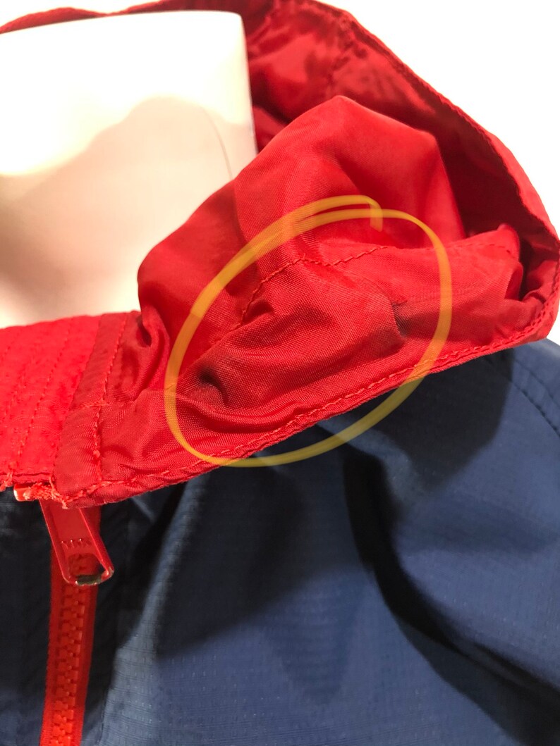 color block vintage red Columbia jacket lightweight jacket navy blue