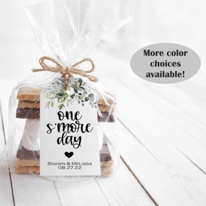 Pack of 40 One S&#39;More Day Greenery Wedding Tag, Wedding Tag Favor Kit, Greenery Floral Thank You Tag, Custom Tag - Handmade To Order
