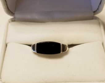 vintage black onyx rings circa 1950 and 1960s