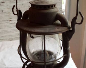 Vintage Railroadiana. New York Central Lines Deitz Vesta Lantern. Early 20th Century. Lantern Embossed NYCL. Globe Embossed N.Y.C.Lines. VG
