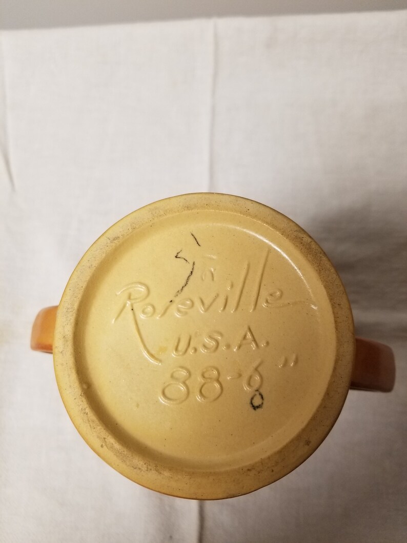 Roseville Art Deco Pottery Vase 88-6 Free Shipping USA Has small rim chips An Original not a Knockoff Magnolia Pattern Gr8 Gift Idea