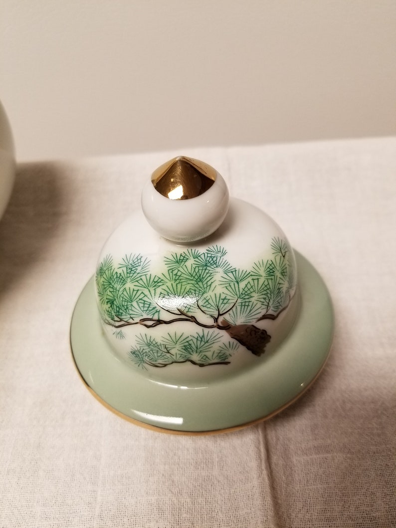 8 12 x 4 12 Made in Japan Ginger Jar with Warrior upon his Horse Beautifully Crafted Free Shipping in the U.S.A. No Chips or Cracks