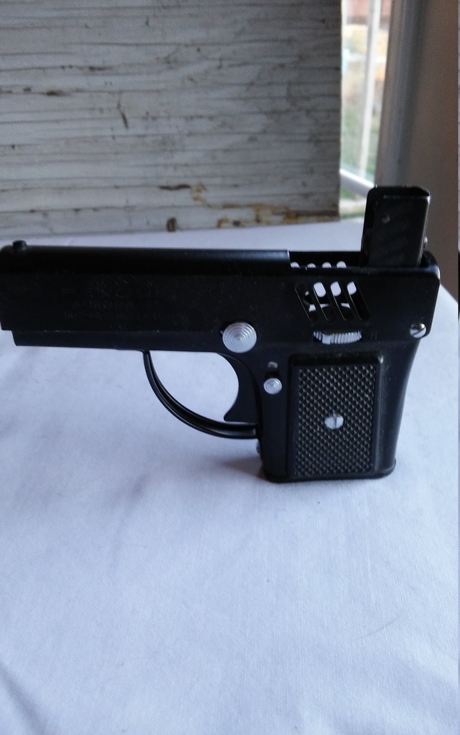 Vintage Penguin Aurora 
