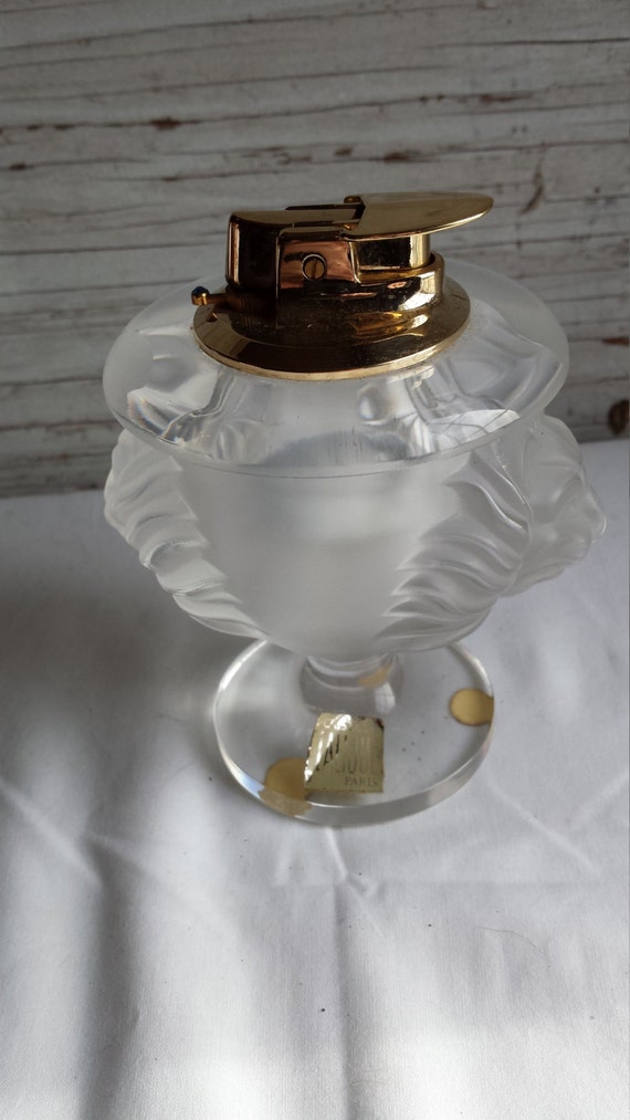 Tobacciana. Lalique Tabletop Lighter With Two Lion Heads