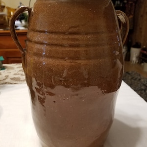 John A. Hilton Wheel Thrown NC Pottery. 5 Generations of Hilton Potters. Well Known Grandfather John Wesley Hilton. 12"T x 8"W x 6" Base.