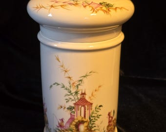 Limoges Porcelain Apothecary Jar Made in France. "Chinoiserie" scenes. Veritable Porcelaine d’art. "Pot a Pharmacie". Ex. cond. Very clean.