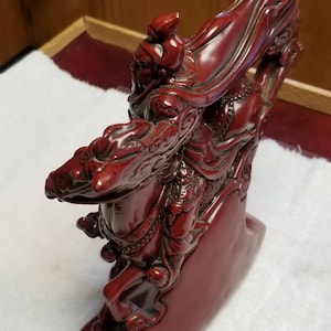 Vintage Chinese Fengshui Composite Guan Gong Yu Warrior god Riding Horse Statue. Very Collectible. No Damage. 89 Dollars. Free USA Shipping