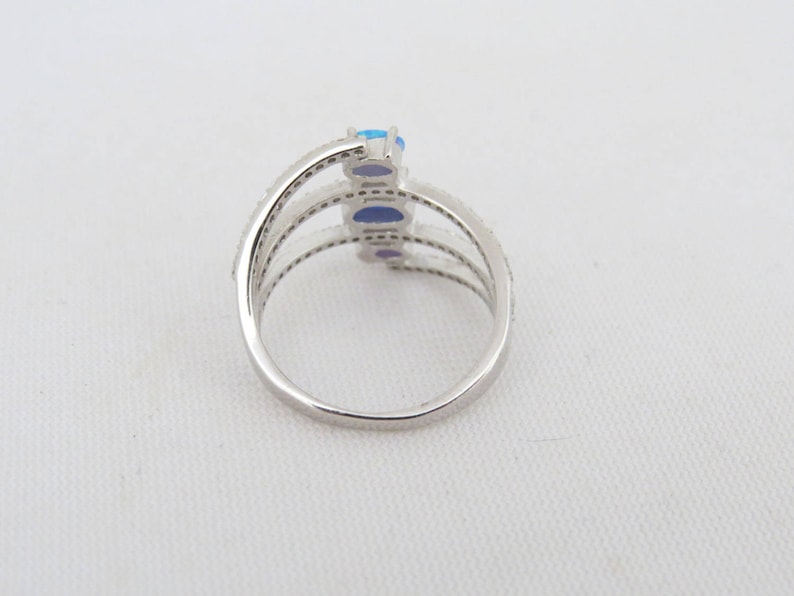 Vintage Sterling Silver Blue Opal /& White Topaz Pave Ring Size 7