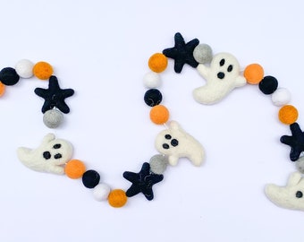 Orange and Black Ghost garland , Halloween ghost felt ball garland, Halloween felt ball garland, Black star garland, Halloween decoration