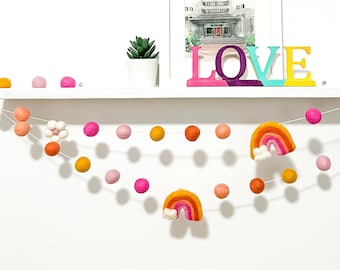 Bright Rainbow decoration, Rainbow Felt Ball Garland  ,Play room décor ,nursery décor ,school room decoration, rainbow birthday