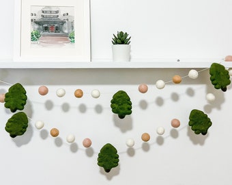 Christmas tree Felt Ball Garland , Evergreen tree garland, Holiday decoration , Farmhouse Christmas decor, Home decor, Woodland decoration