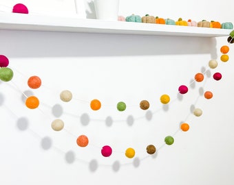 Fall felt ball garland , autumn garland , boho fall garland, rustic farmhouse decor,Thanksgiving decor , pom pom garland , rustic fall decor