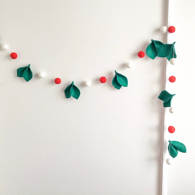 Red Berry Garland christmas Felt Ball Garland Christmas Etsy