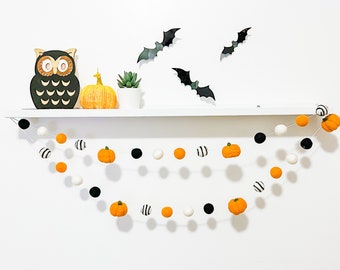 Black & Orange pumpkin garland , Halloween Pom Pom garland, pumpkin décor, halloween decorations decor ,Halloween Garland, Felt ball Garland