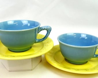 Del Coronado Restaurantware Druiven 2 geel en blauw 2 1/8" kop en schotelsets 1949