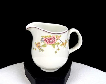 Royal Doulton Porcelain Fine Hotel China Floral Pattern 3 1/4" Creamer 1932-