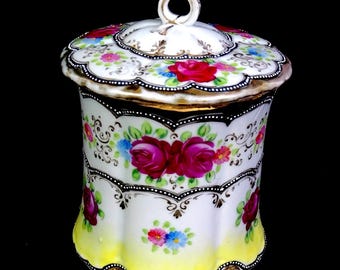 Tarro para galletas antiguo de porcelana Nippon Japan con diseño floral y cuentas de esmalte, 16 cm (6 1/4"), 1900-1920.