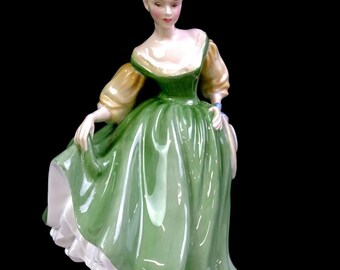 ロイヤルドルトン イギリス製 陶器製 人形 1962年作 Fair Lady