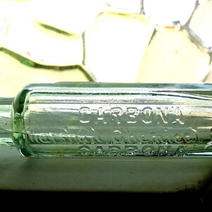 Antique 1930s Carbona 9 Oz Cleaning Fluid Aqua Bottle W/original Label Nyc  Ny 