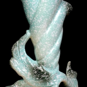Hull Pottery Ebb Tide Angel Fish & Shell Turquoise Spatter Vintage 11 1/8" Vase